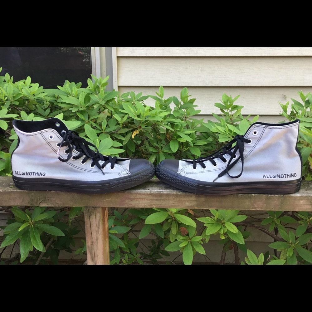 BRAND NEW CUSTOM MADE CONVERSE